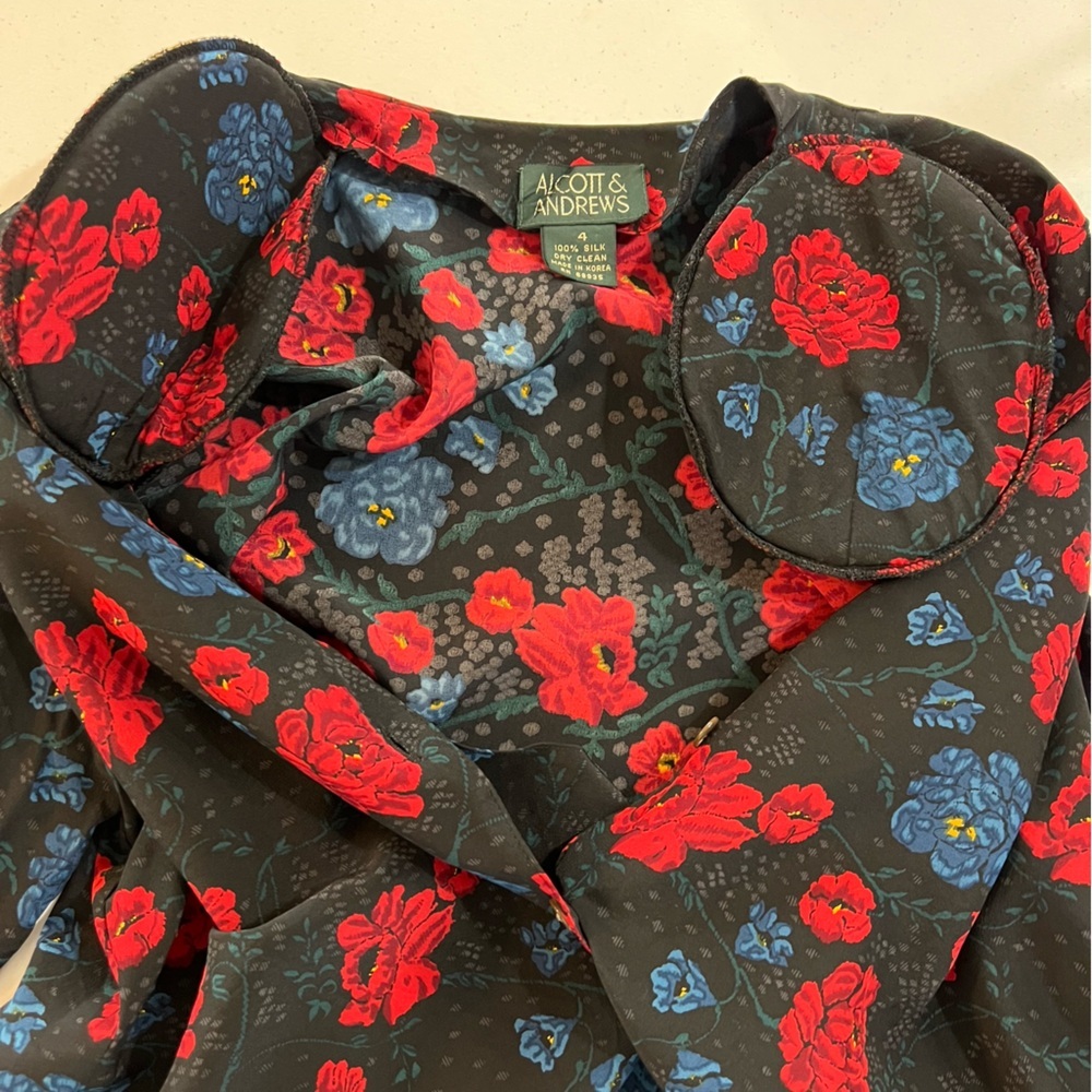 Vintage Alcott & Andrews 100% Silk Black Floral Roses Button Down Blouse Sz 4 - Picture 12 of 12